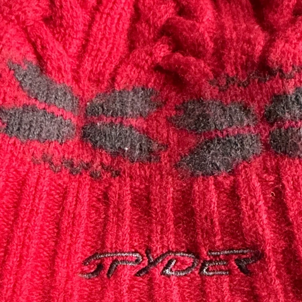 Spyder Red Cable Knit Beanie Hat Gray Band Logo Winter